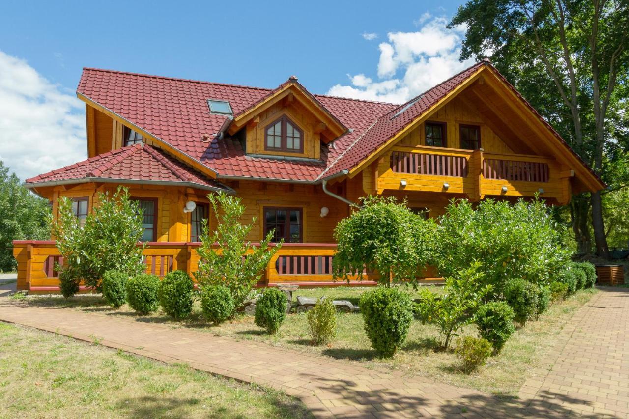 Hotel & Restaurant Wilder Eber Эберсвальде-Финов Экстерьер фото