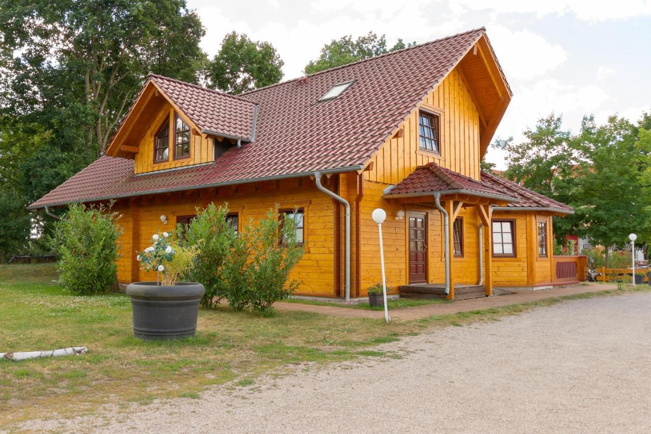 Hotel & Restaurant Wilder Eber Эберсвальде-Финов Экстерьер фото